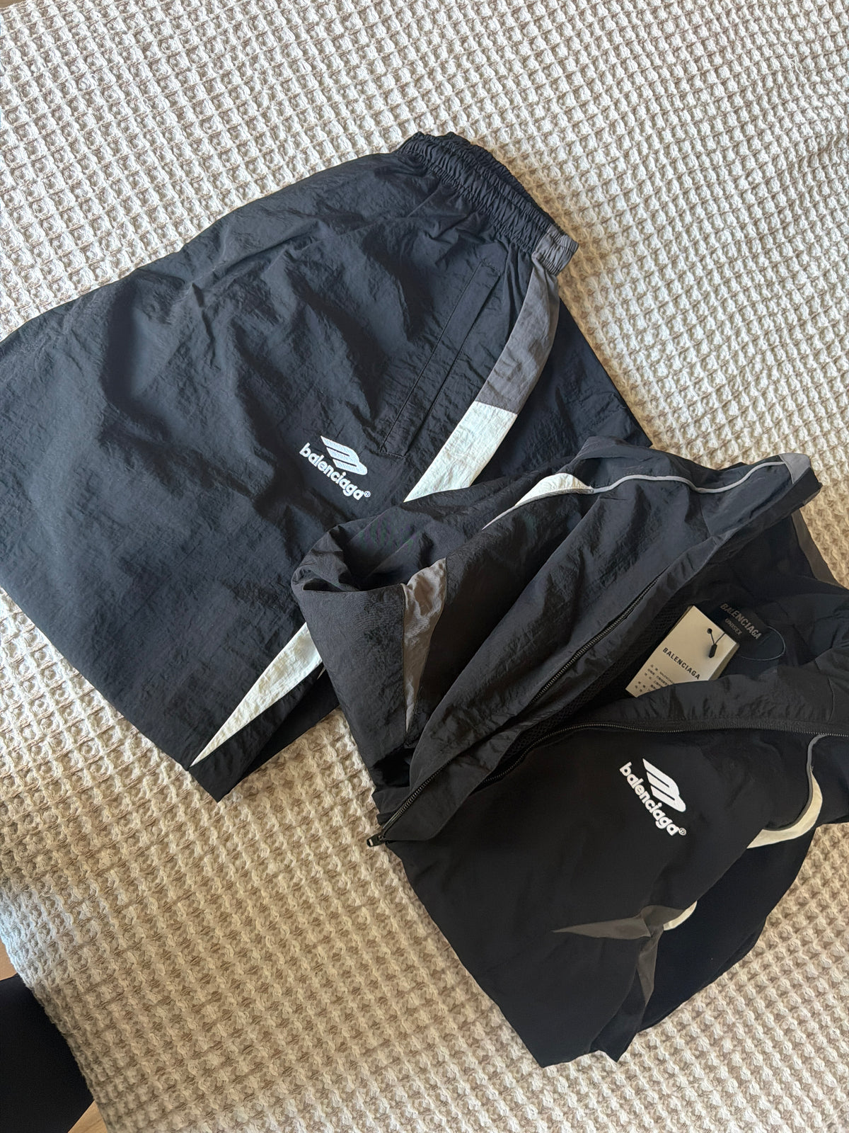 Bal suit size unisex