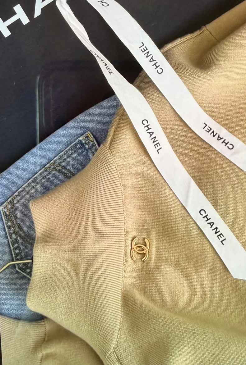 Zip pull