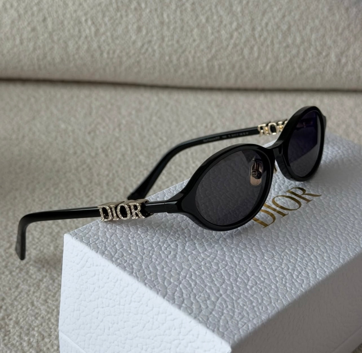 HQ SUNNIES WITH BOX
