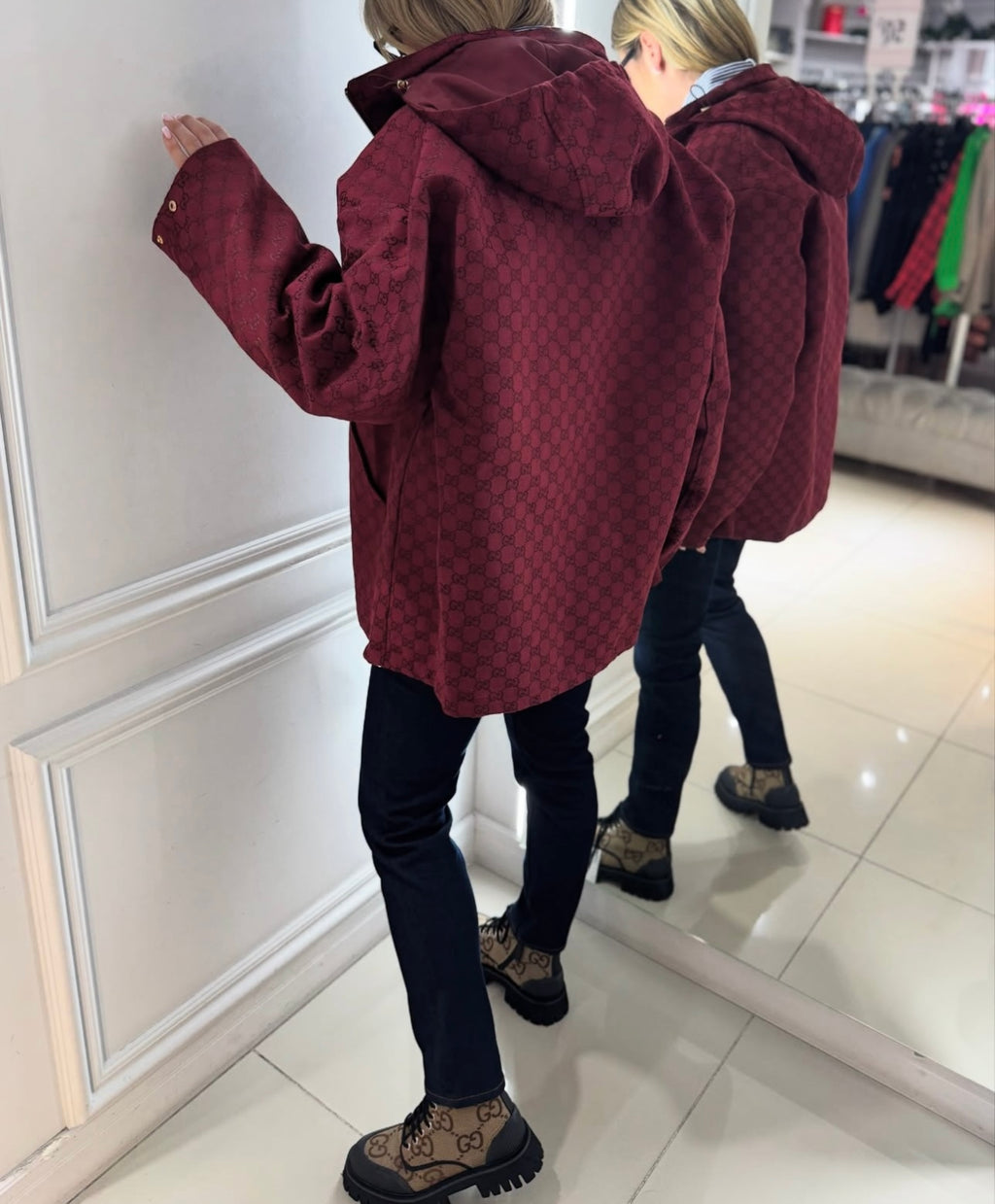 Logo jacket