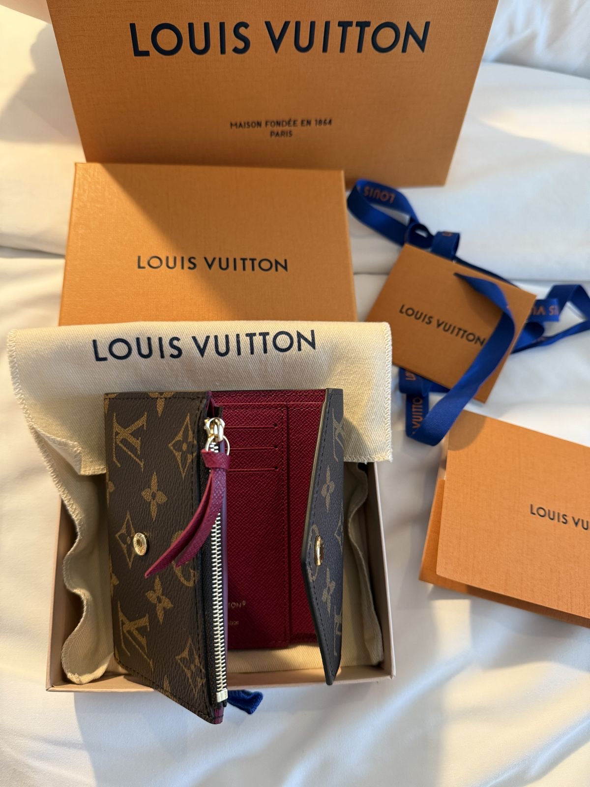 LOU PASS HOLDER