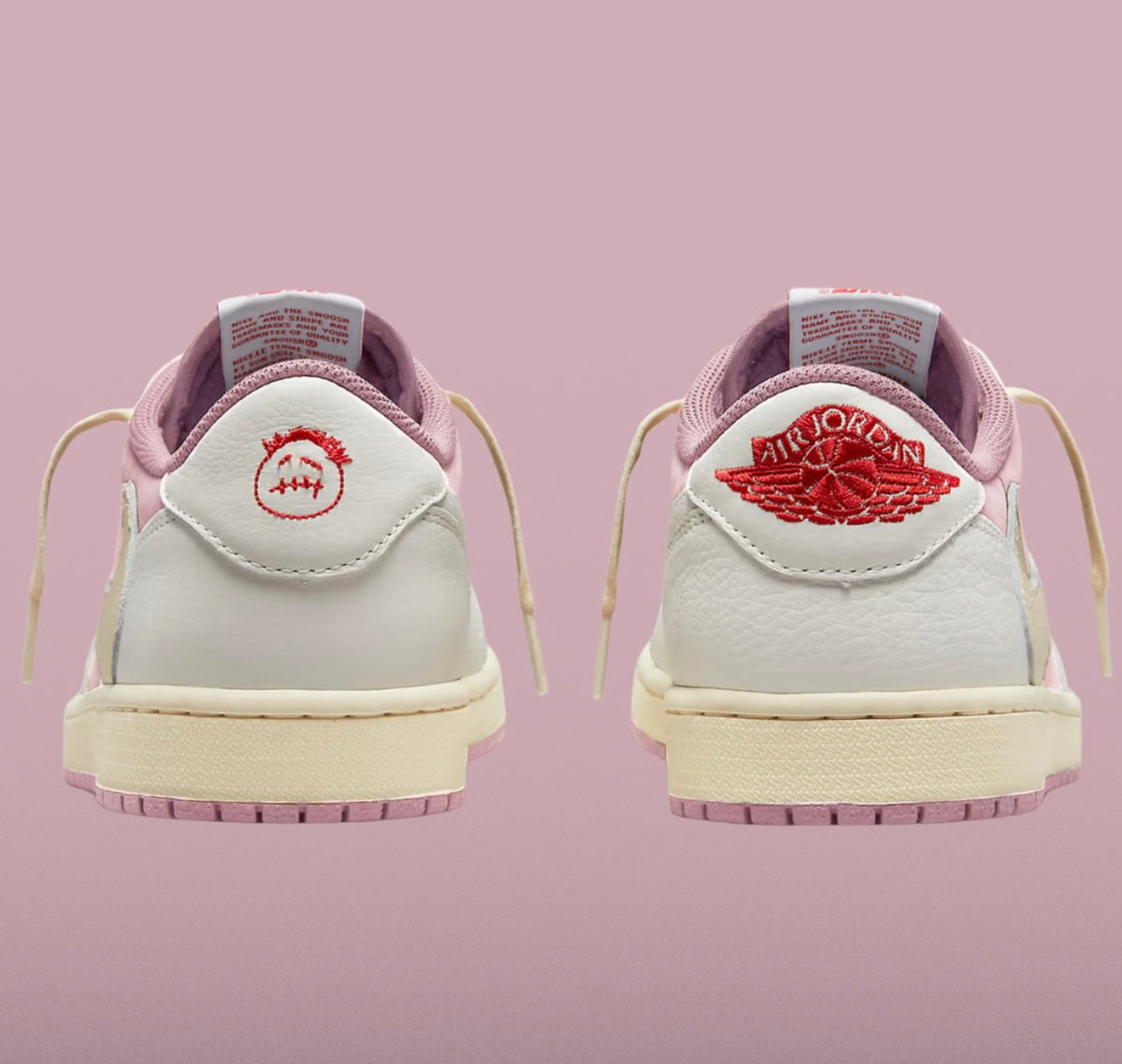 Scott sneakers pink