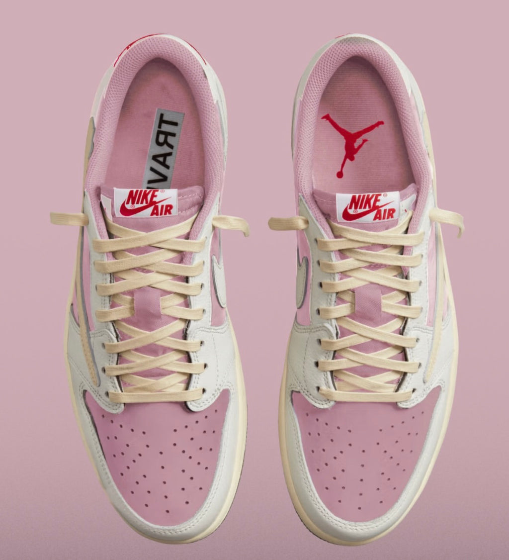 Scott sneakers pink