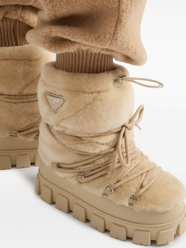 snowboot fur
