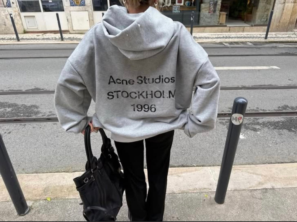 STUDIO HOODIE