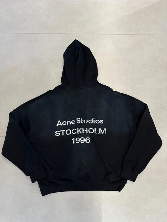 STUDIO HOODIE