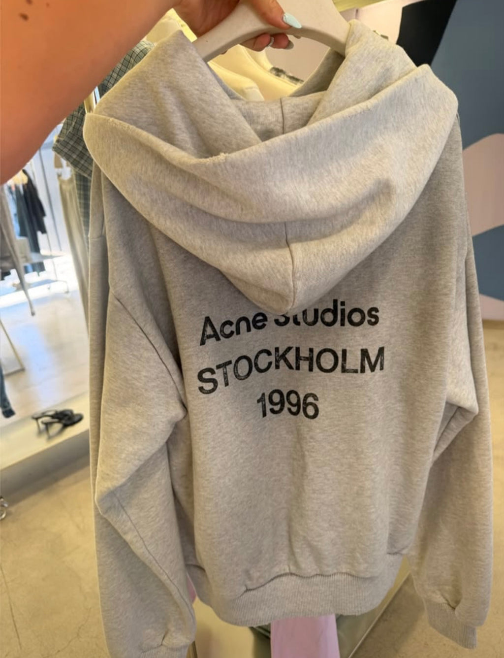 STUDIO HOODIE