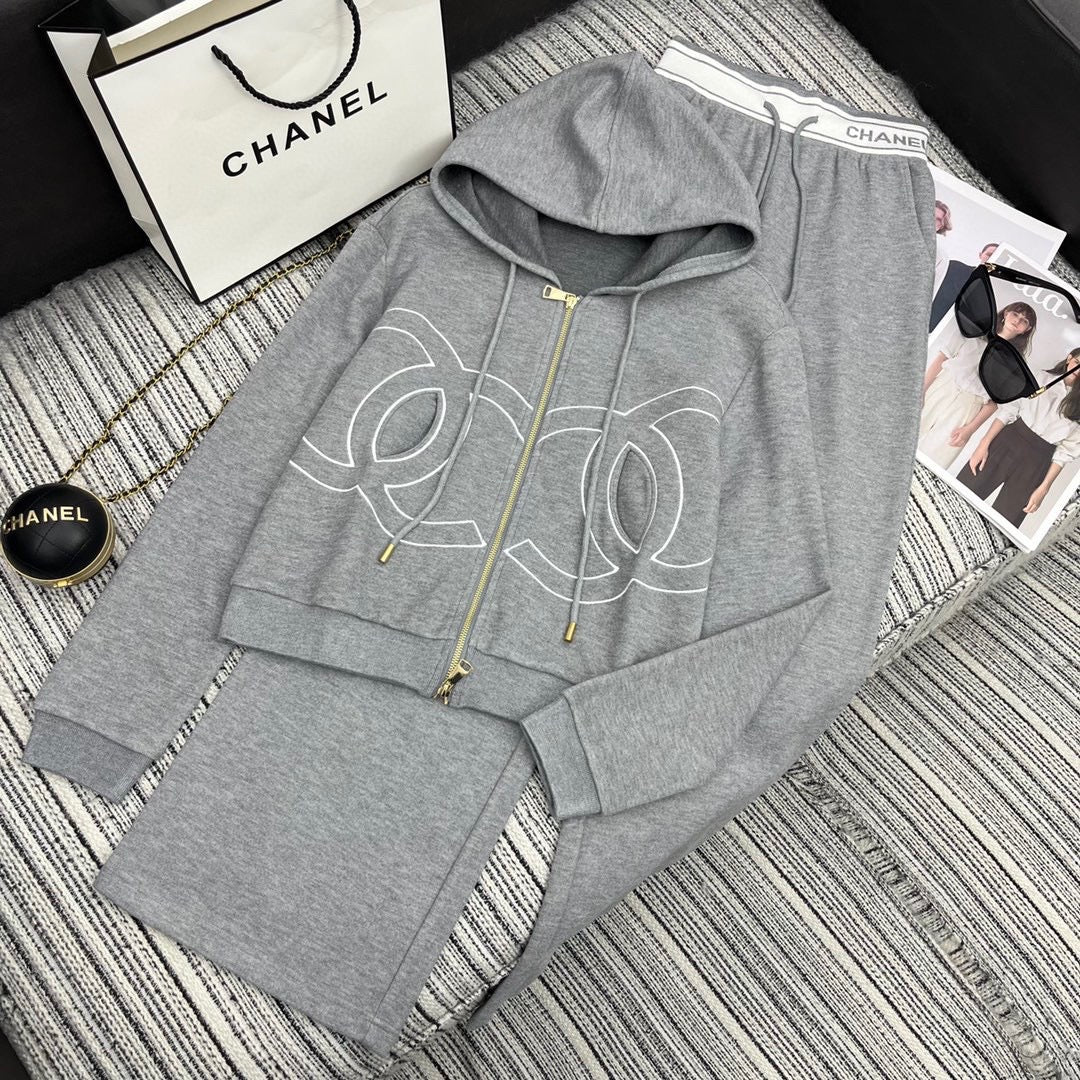 TRACKSUIT