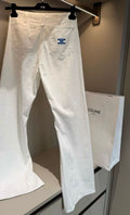 WHITE JEANS