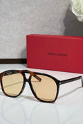 Yv Sunnie Pilot HQ with box